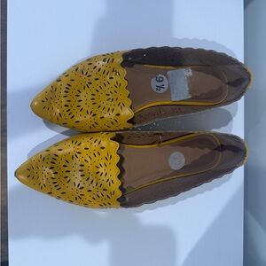 REPORT Yellow Laser Cut Flats-Size 9.5
